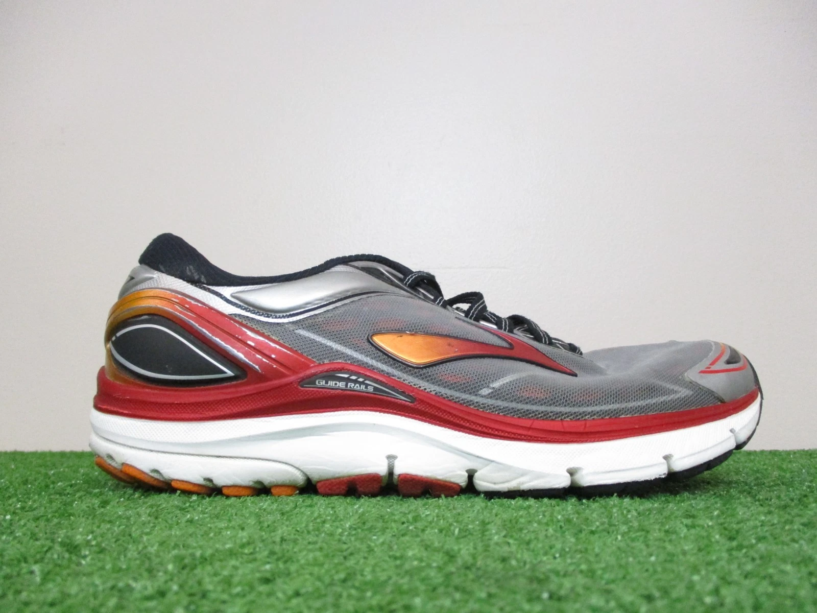 Brooks Transcend 3 Mens 8 Medium Black Silver Red Road Running Shoes Sneakers
