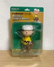 Medicom Toy PEANUTS Figure Baseball Charlie Brown