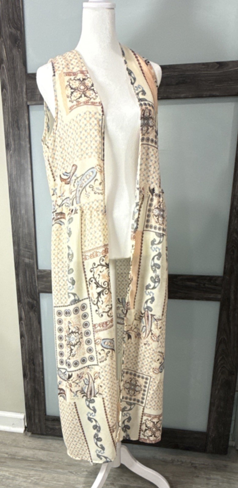 Beige Multicolor Patchwork Sleeveless Collared Lo… - image 2