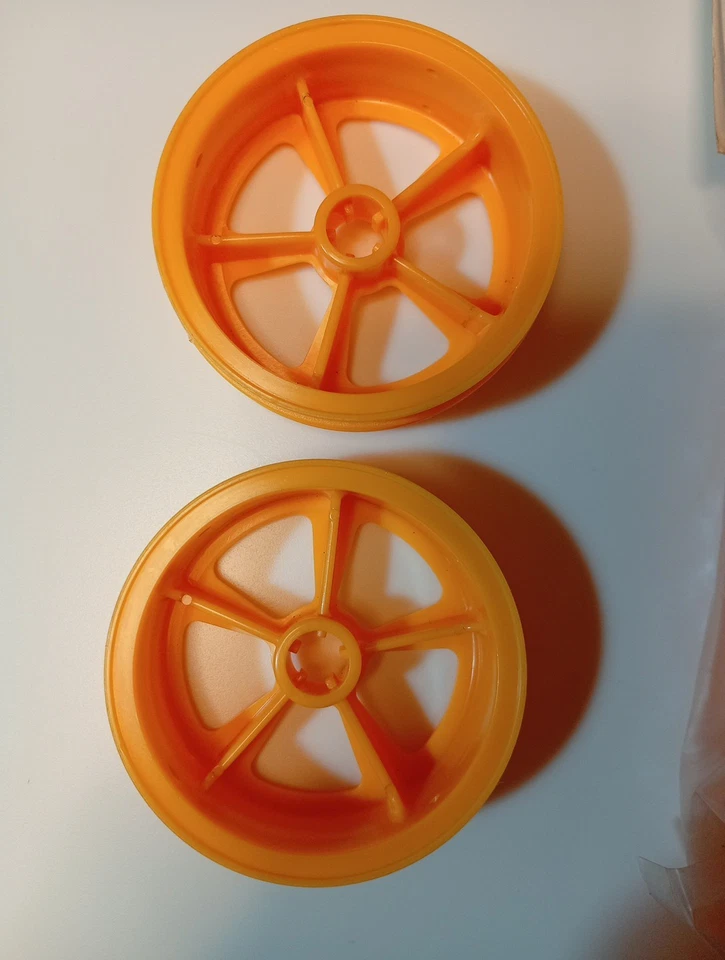 Losi JRX2 orange wheels UNUSED - Image 4 of 4