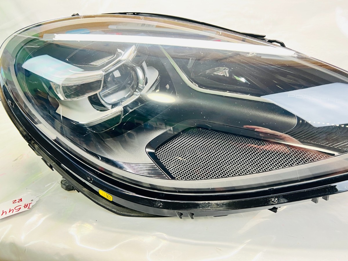 95B941010AR 2019 2020 2021 PORSCHE MACAN FULL LED RIGHT OEM 