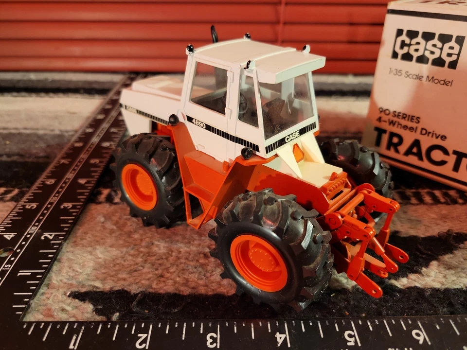Case 4890 1/35 Diecast Farm Tractor Replica Collectible By Conrad - Image 3 of 4