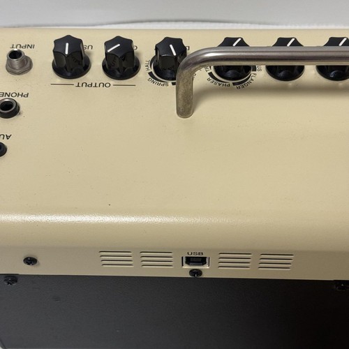 Junk YAMAHA THR10 Compact Multifunctional Guitar Amplifier Set Tested Very Good - Picture 22 of 24