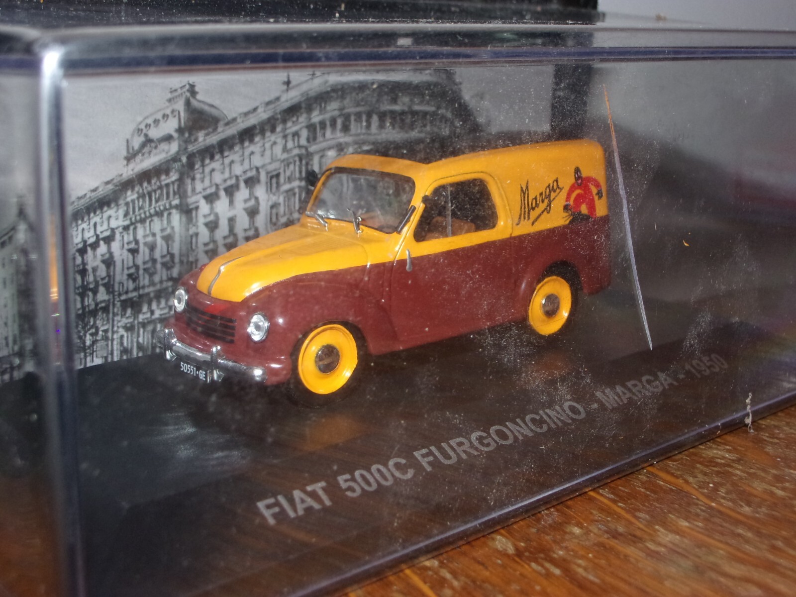 Fiat 500C Furgoncino Marga 1950 500 C Fourgon camion 1/43 1/43eme Ixo Altaya