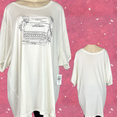 Torrid +6 Off-White Shakespeare Typewriter Quote Graphic Crew Short Sleeve Tee