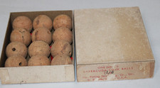 Vintage Florida Fishing Tackle 12 Cork Floats Bobbers St Petersburg with box