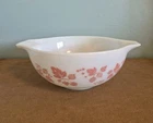 Vintage Pyrex Gooseberry Cinderella Pink Mixing Bowl 443 2.5 Qt