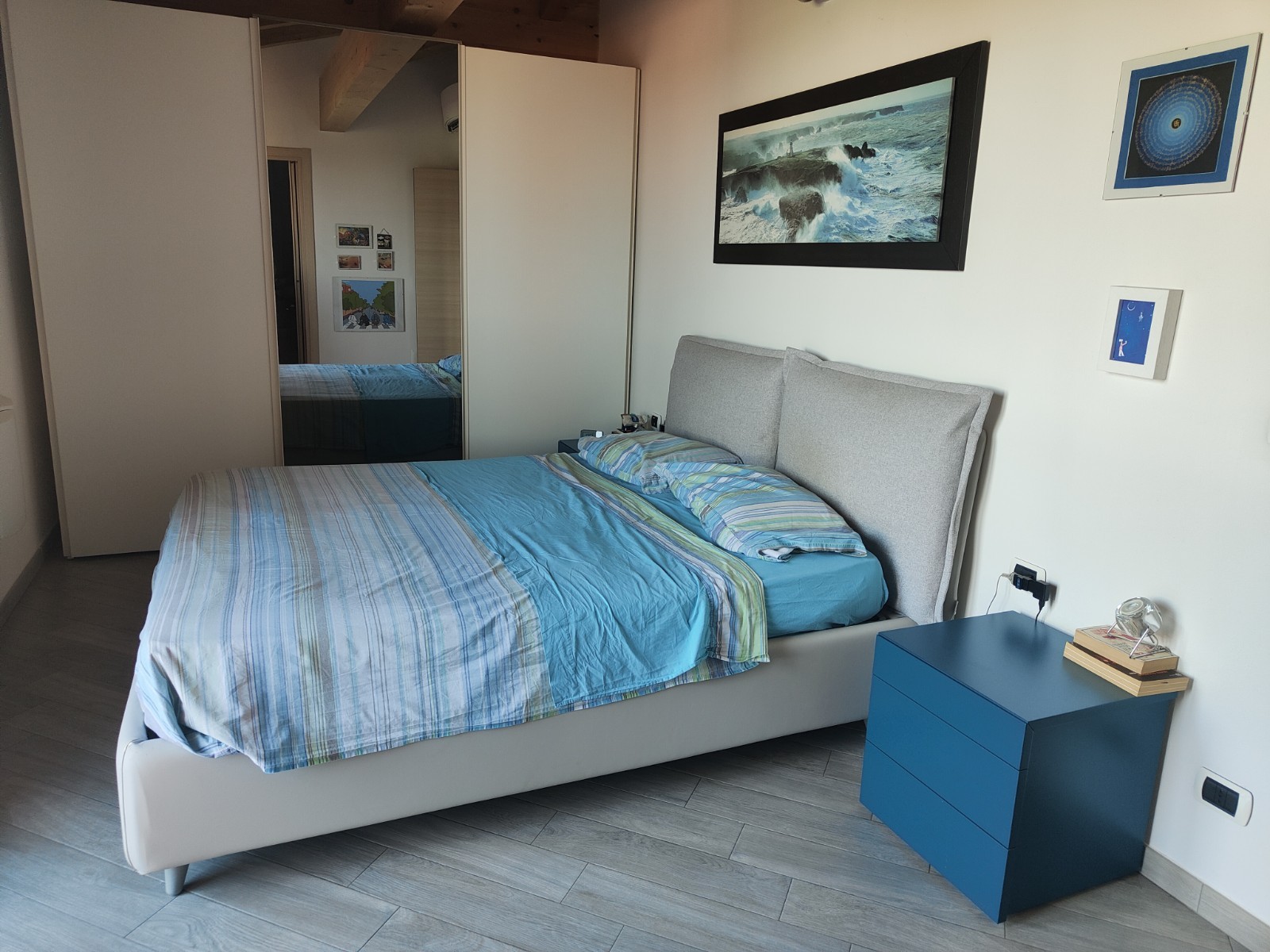 camera da letto matrimoniale completa:letto,armadio,2 comodini,settimino