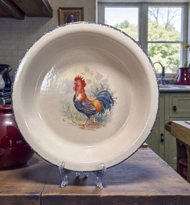 Home & Garden Party Stoneware Rooster Design Pie Dish 2000 Hand Made In USA VTG