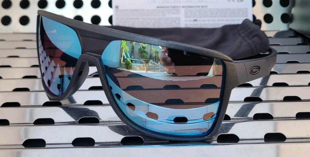 New Oakley CASTEL 9147-1263 Sunglasses Blue Steel w/ Prizm Deep