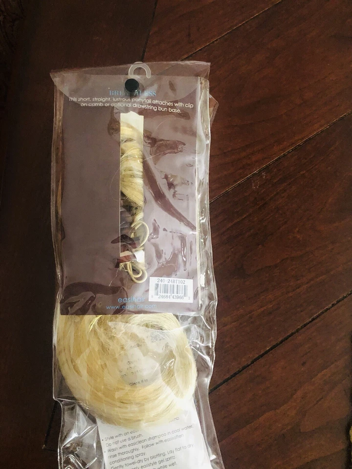 Clip sin aliento Easihair en cola de caballo - nunca usado Foto 3 de 4