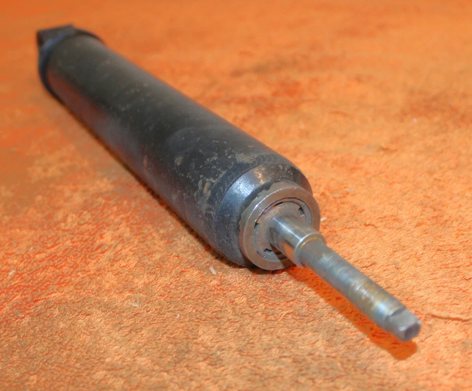 Ford Custom Fairlane Ranchero Thunderbird 1957 1958 cilindro de dirección asistida nuevo en stock Foto 3 de 4