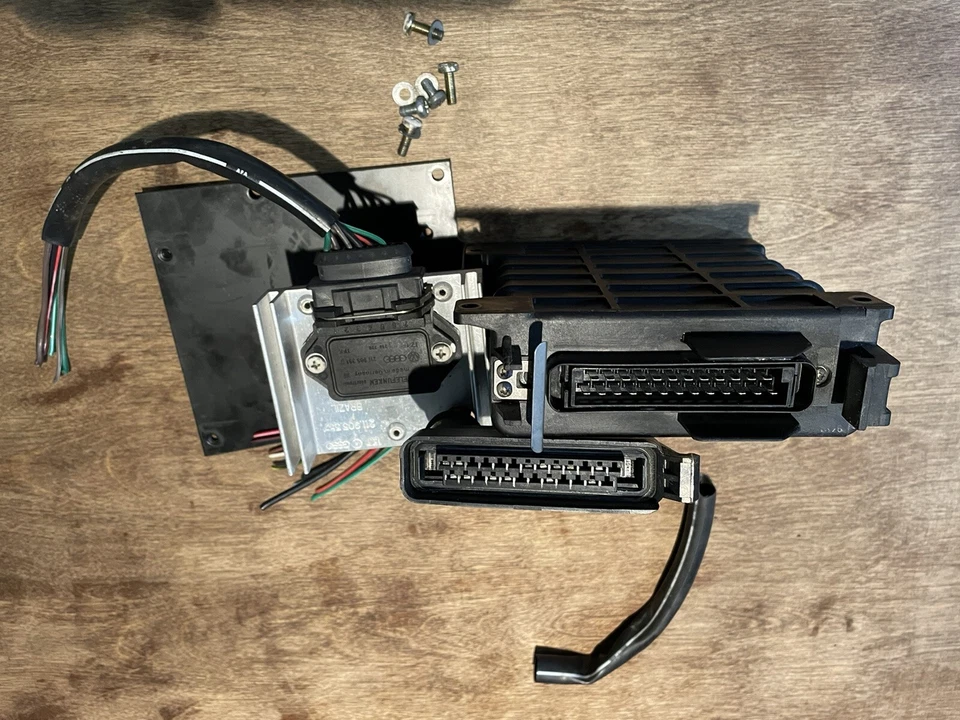 Volkswagen Fox - 1991/1993 -Motor computador módulo ECU ECM - com conectores - Imagem 4 de 4