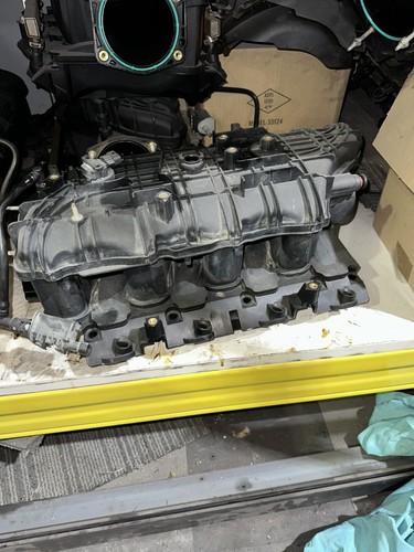 GM 6.0L 6.2L Truck LS Intake Manifold Square Port Bare OEM 25379711 - Picture 4 of 7
