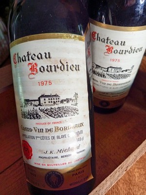 1975 Château Bourdieu 2 Magnums    1er  Côtes de Blaye Grand Vin de  Bordeaux