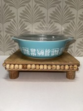 RARE Pyrex Turquoise Amish Butterprint LADY ON THE LEFT 471 Casserole Dish