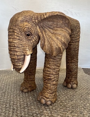 Vintage Elephant Safari Animal Plant Stand Stool Resin 11" Tall