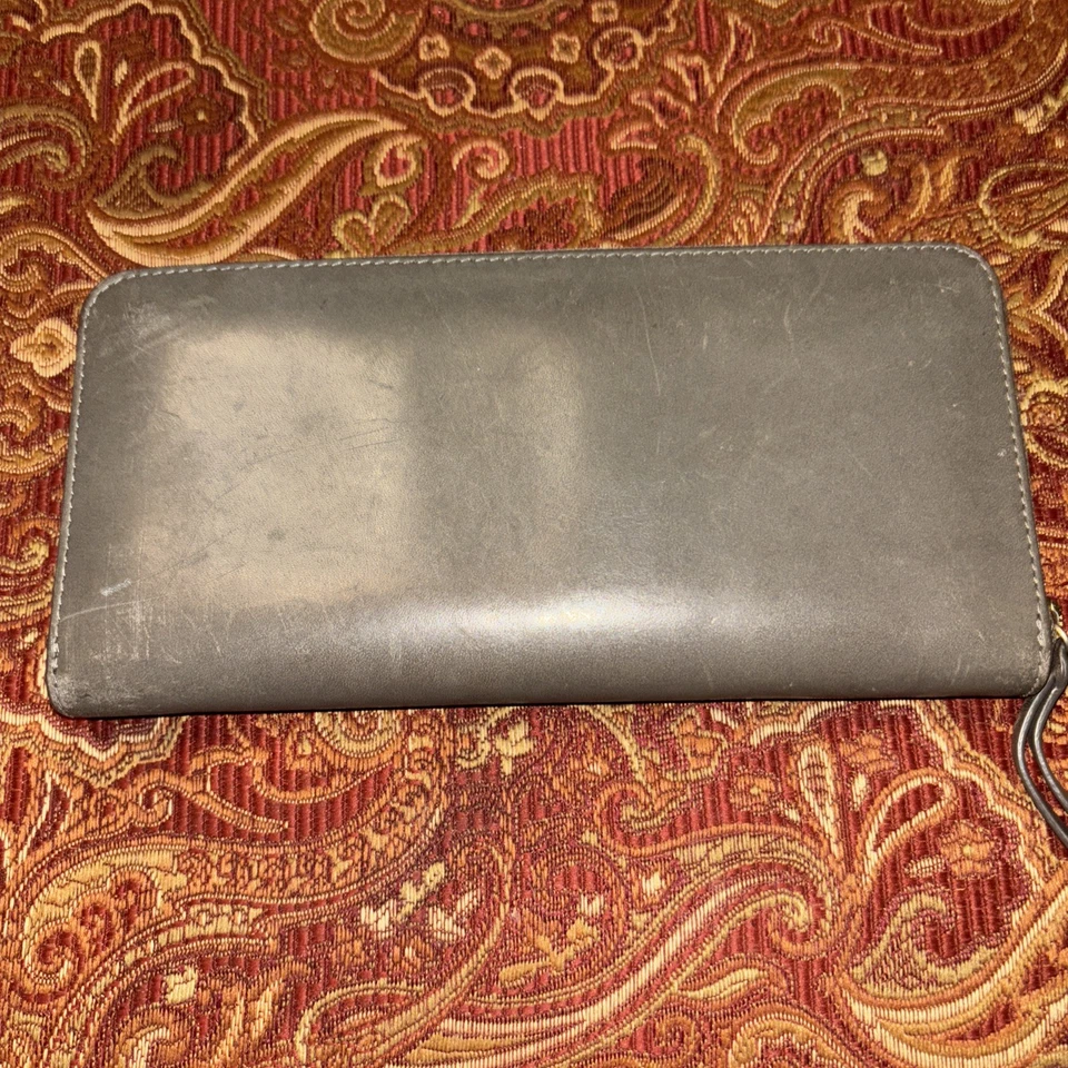 Cartera Skagen Dinamarca para mujer cremallera alrededor cuero de vaca gris W6” x H4” x D1” Foto 3 de 4