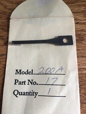 TRZCINA #17.  PIANINO ELEKTRYCZNE WURLITZER MODEL 200/200A NOS