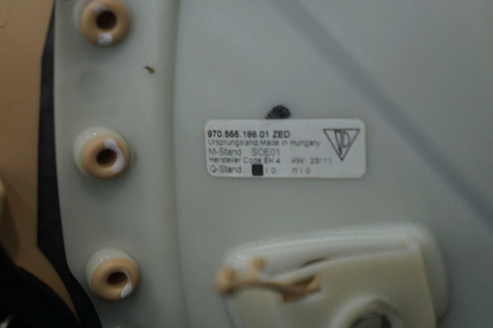 Set 2 Front Left Right C Pillar 97055518701 Porsche Panamera 970 2010-16 *Note* - Image 2 of 4