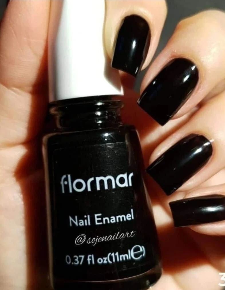 Flormar Long Lasting Nail Polish Black color 11ml مناكير لون اسود من فلومار