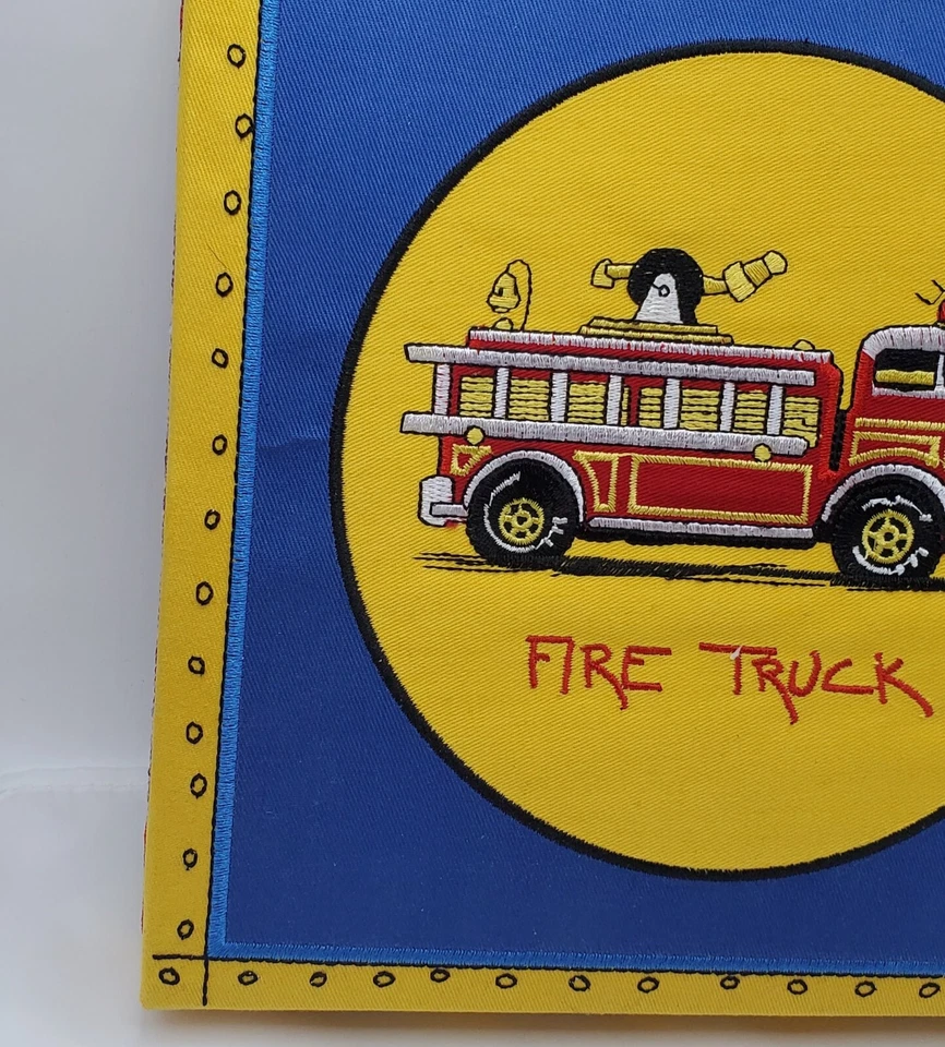 Camión de bomberos bordado de tela vintage habitación de niños caja elevada brillante marco de manguera contra incendios Foto 2 de 4