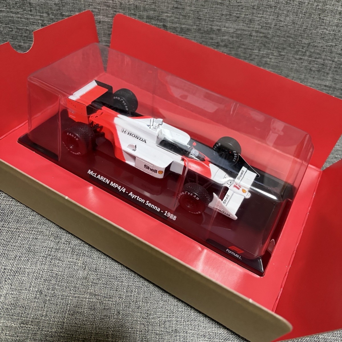 1/24 DeAGOSTINI Big Scale F1 Collection #1 Mclaren Mp4/4 Ayrton