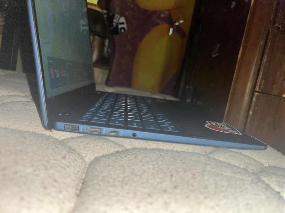 This Laptop Works Great, There Is Nothing Wrong With It. Arrives With Stickers. - Image 2 of 4