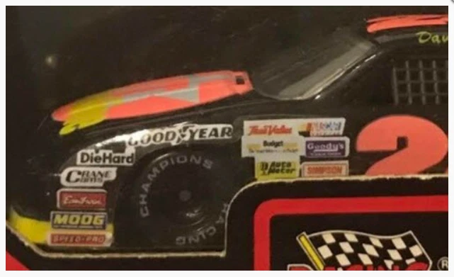 Davey Allison #28 Texaco Havoline Ford 1992 Racing Champions 1:43 Scale Diecast - Image 2 of 4