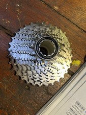 Cassetta Pignoni Shimano 105 11-32 Cs-r7000 Hg 700 Oem 