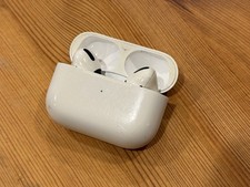 Apple AirPods Pro A2190 - left staticky at times and no ear tips