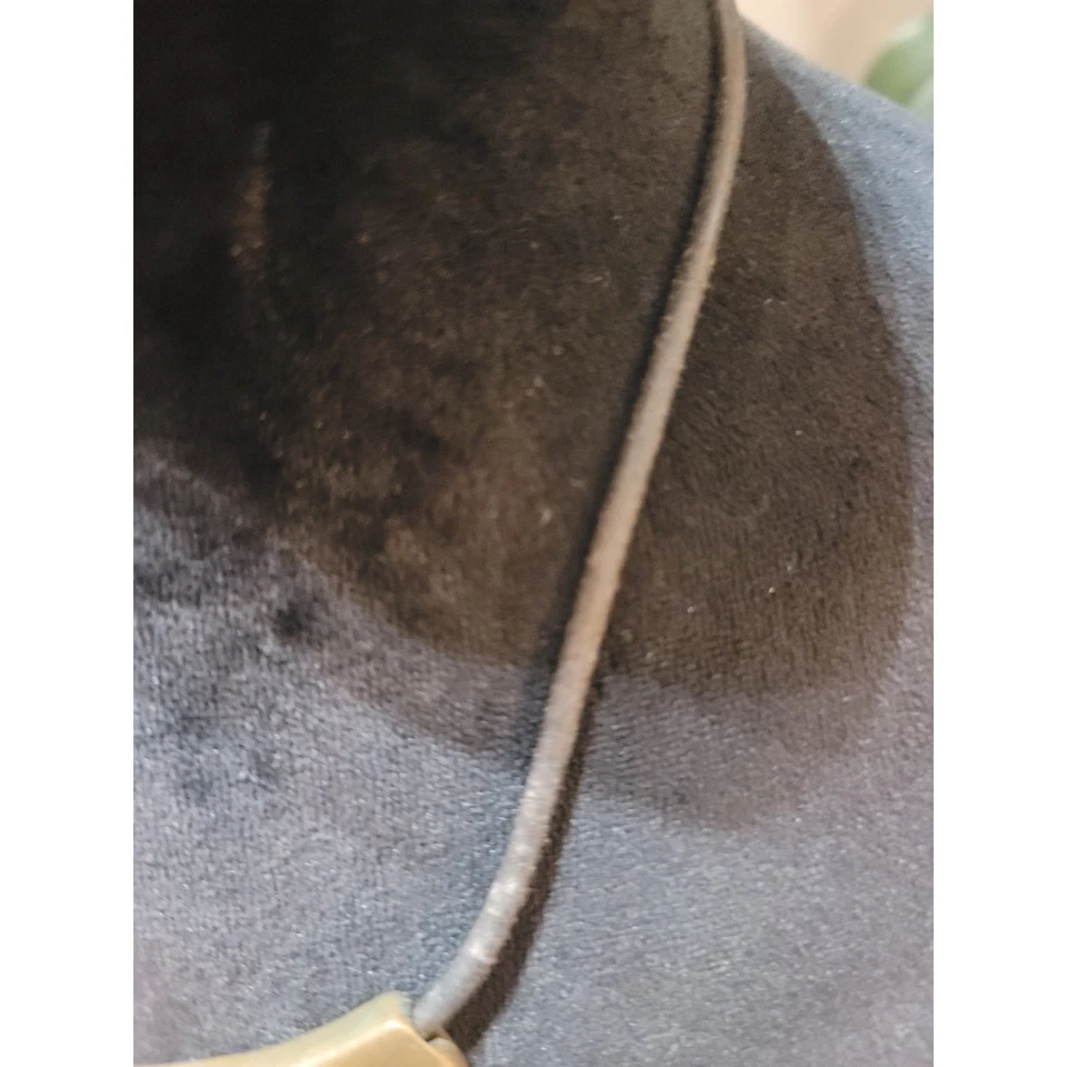 Collar colgante de barra de latón para mujer con cordón de cuero con cierre de gancho joyería Foto 4 de 4