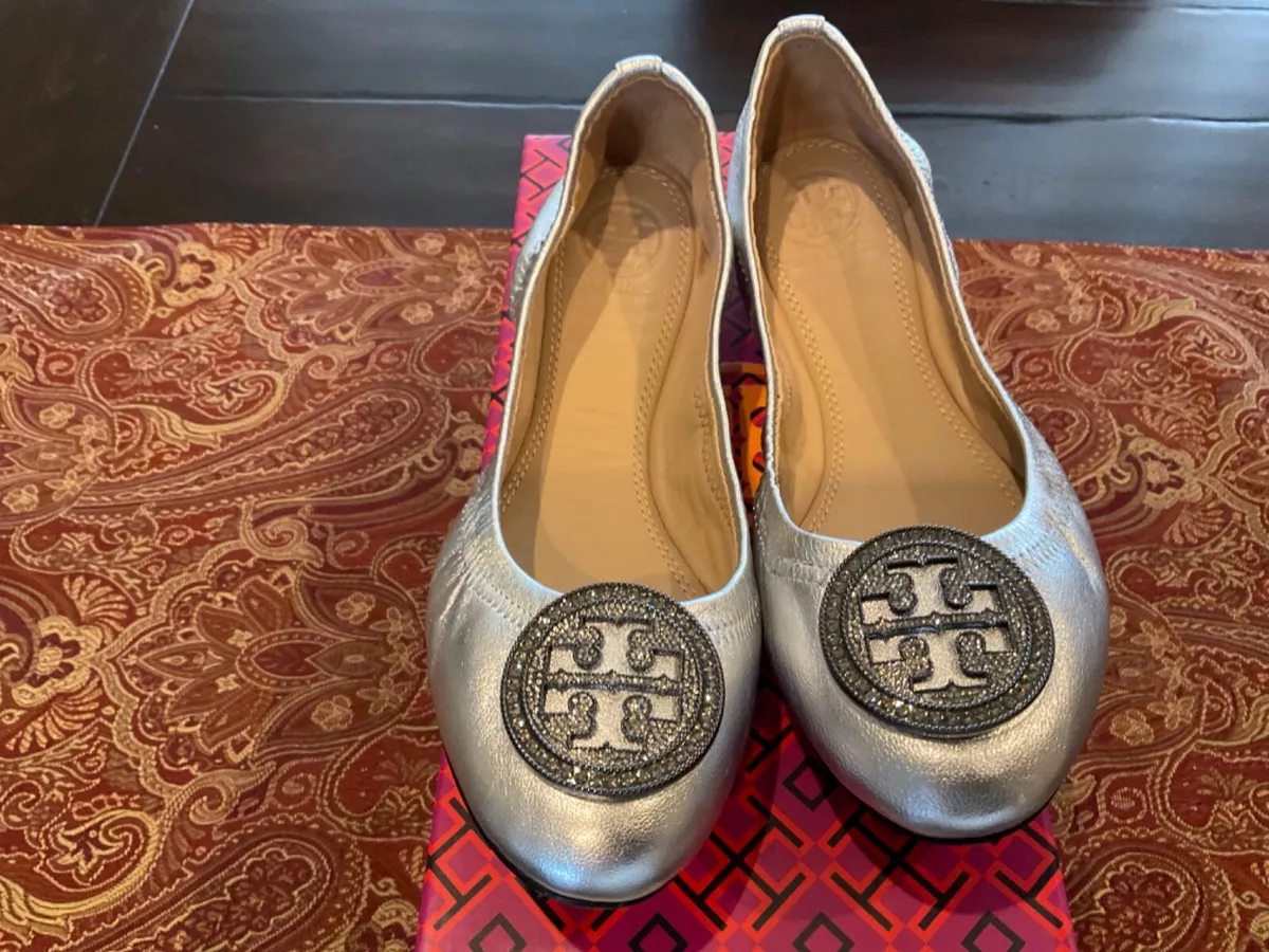 Liana flat tory burch 2025