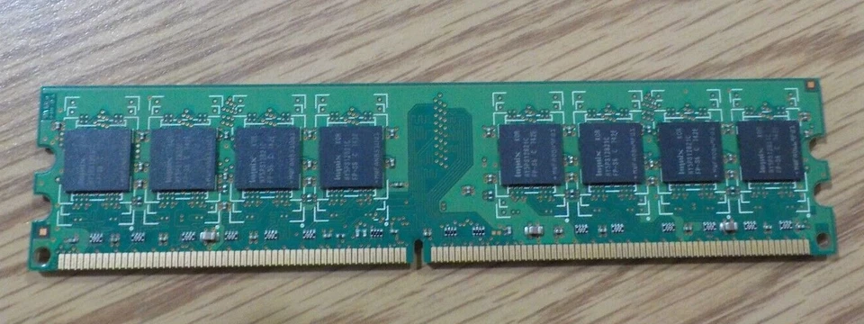 Hynix HYMP512U64CP8-S6 1GB RAM 2Rx8 PC2-6400U 666MHz (x2) - Image 4 of 4