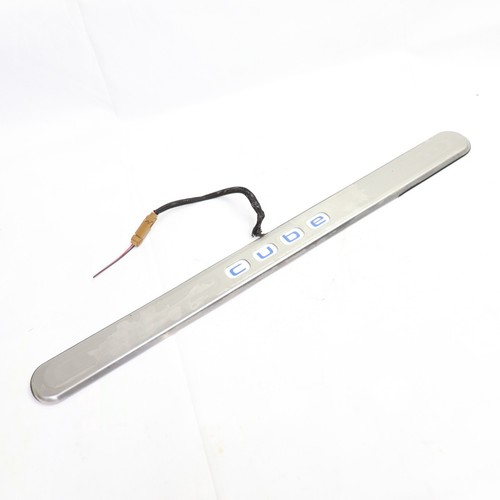 2009 2010 201 2012 2013 2014 Nissan Cube Door Step Sill OEM - Picture 13 of 13