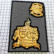 One United Busby Babes 50th Anniversary Gold Tone Keyring Badge Presentation Set