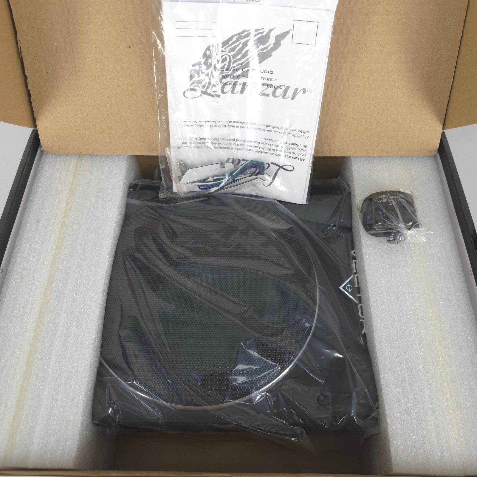 Lanzar Vector VCTBS8 8" Super Slim Active Subwoofer 600W Peak Power Car Audio