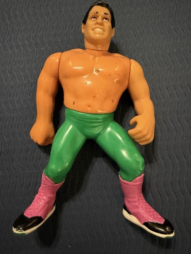 WWF WWE Hasbro El Matador Tino Santana...