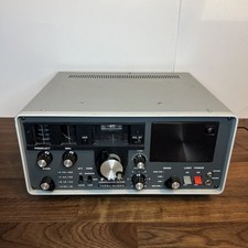 Vintage Yaesu Musen FRG-7 Communications Receiver HAM Radio POWERS ON, READ