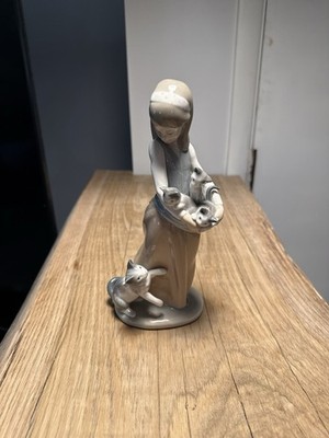Llardo Figurine Following Her Cats. Girl With Kittens. Vintage