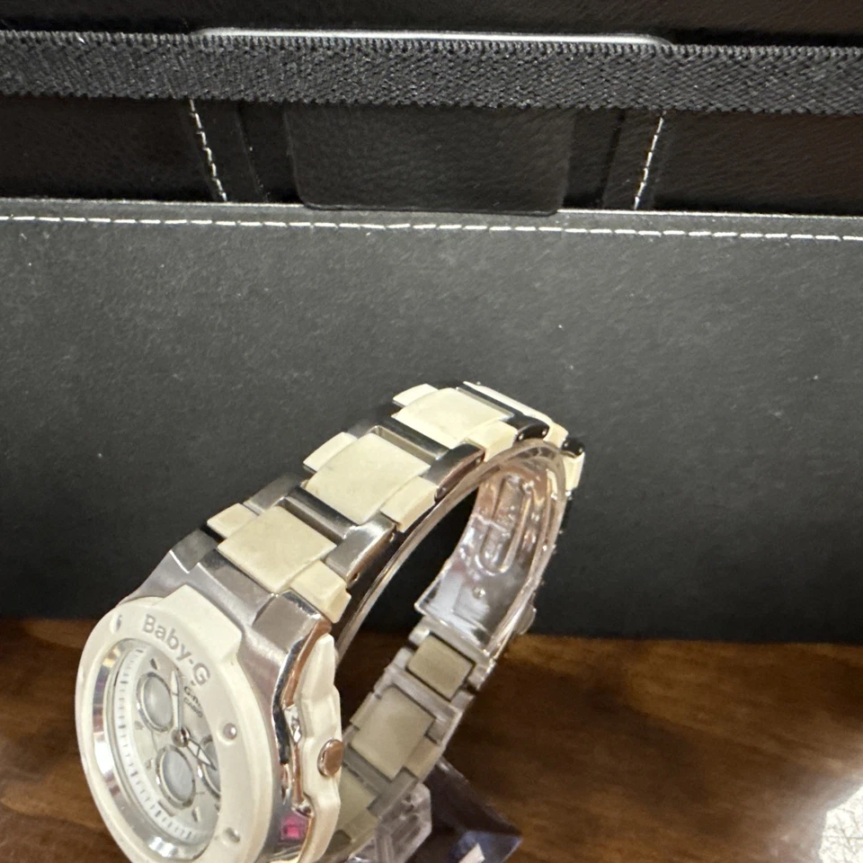 Reloj digital Casio Baby-G G-ms redondo blanco tono plata para dama MSG-300C #109 Foto 3 de 4