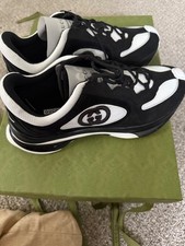 Gucci Sneakers  Black and white