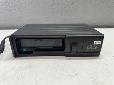   98-06 Jaguar X308 XJR XK8 XKR Audio Player 6 Disc CD Changer LNC4160AA OEM