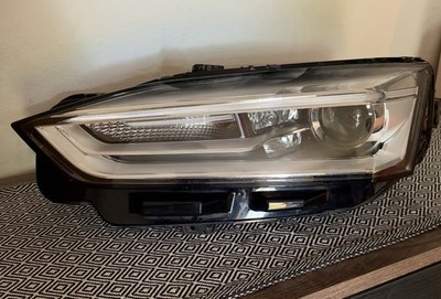 Original Audi A5 / S5 F5 LED Scheinwerfer links 8W6941005C beschädigt