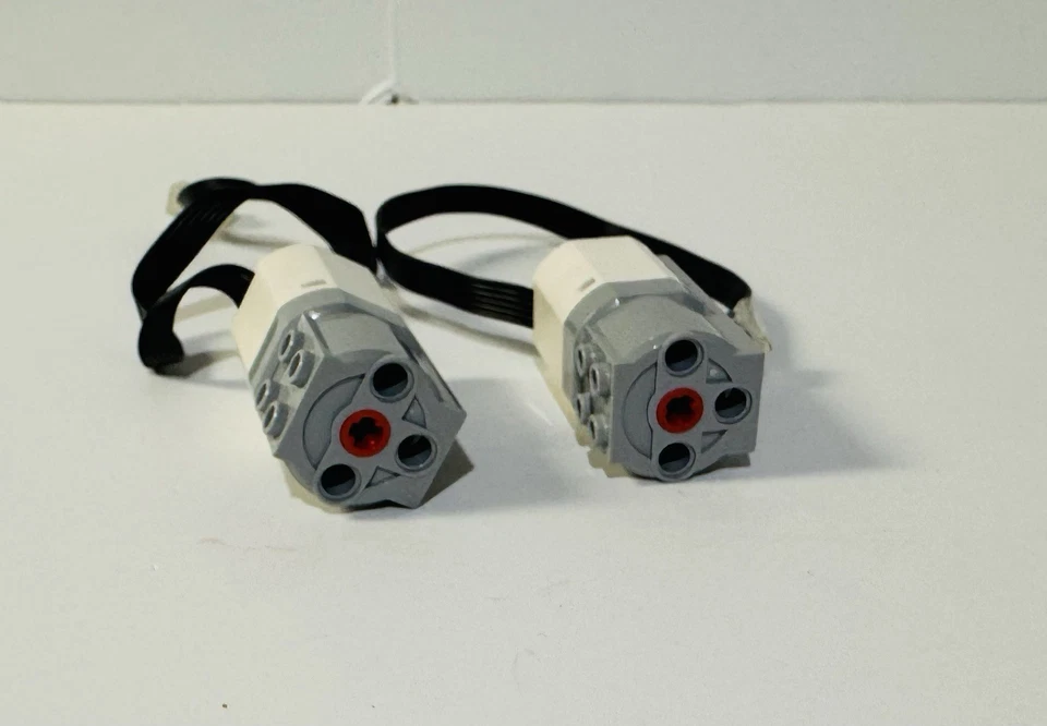 LEGO Wedo 2.0 45300 Lote de piezas - 1 buje 2 motores 8 sensores de inclinación 8 sensores de movimiento Foto 4 de 4