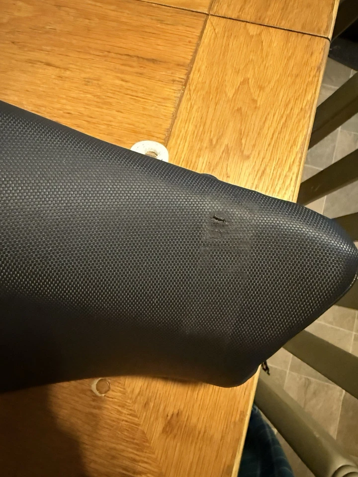 Suzuki GSXR1000 GSXR 1000 2017-2025 OEM asiento del conductor delantero silla de montar almohadilla Foto 3 de 4