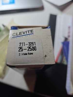 Clevite Set Of 5 211-3261, 25-2580 Intake Valves