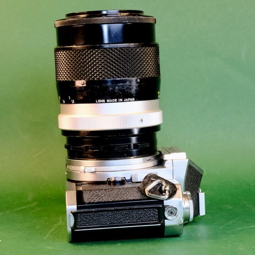 Nikon Nikkormat FT2 35mm Film SLR Camera & Early 135mm F2.8 Telephoto Lens Works - Picture 13 of 14
