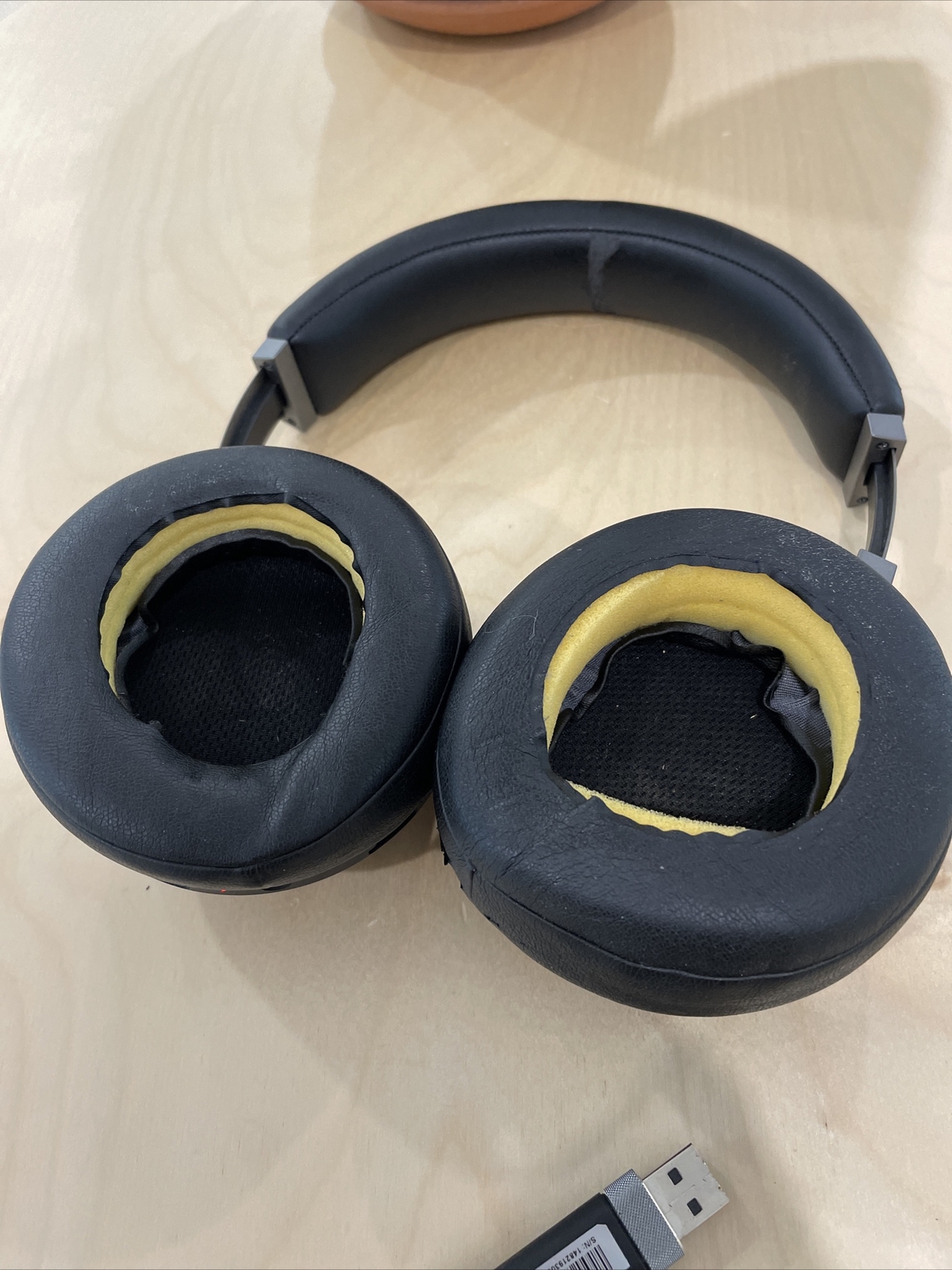 CORSAIR VIRTUOSO RGB WIRELESS Gaming Headphones No Mic WORN PADS eBay