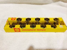 Vintage Shell Gasoline service station Bulbs - Lamps GE 89 BULB 12 volt